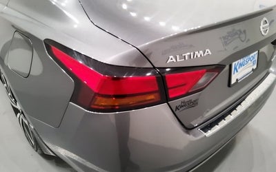 2022 Nissan Altima 2.0 SR