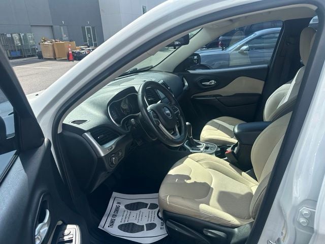 2015 Jeep Cherokee Sport