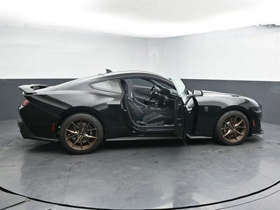 2025 Ford Mustang Dark Horse
