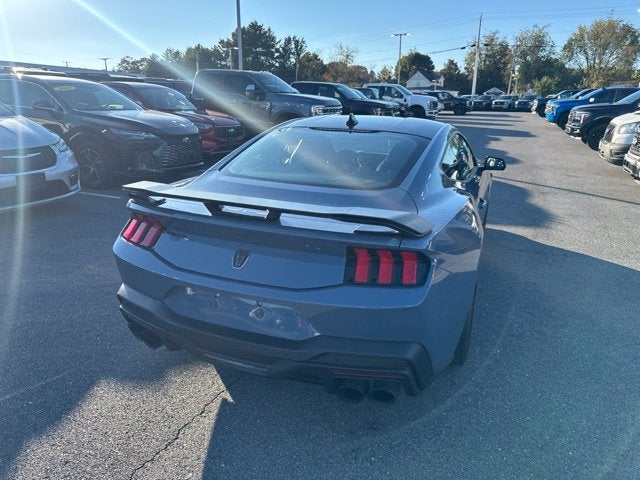 2025 Ford Mustang Dark Horse