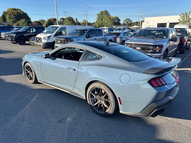 2025 Ford Mustang Dark Horse