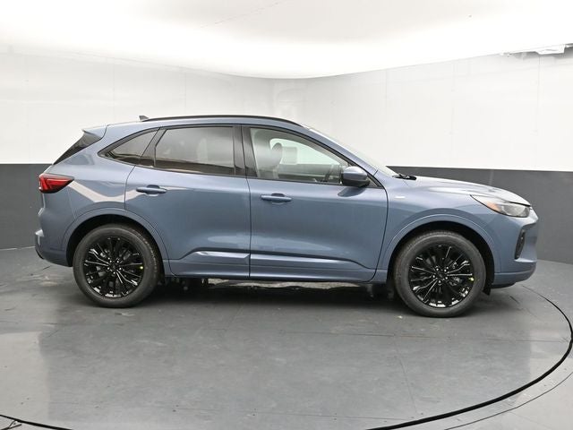 2026 Ford Escape Hybrid ST-Line Elite