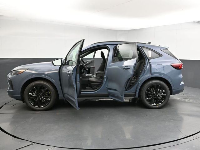 2026 Ford Escape Hybrid ST-Line Elite