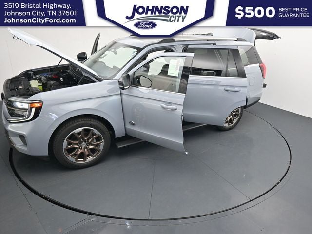 2027 Ford Expedition King Ranch