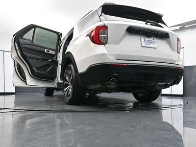 2022 Ford Explorer ST-Line