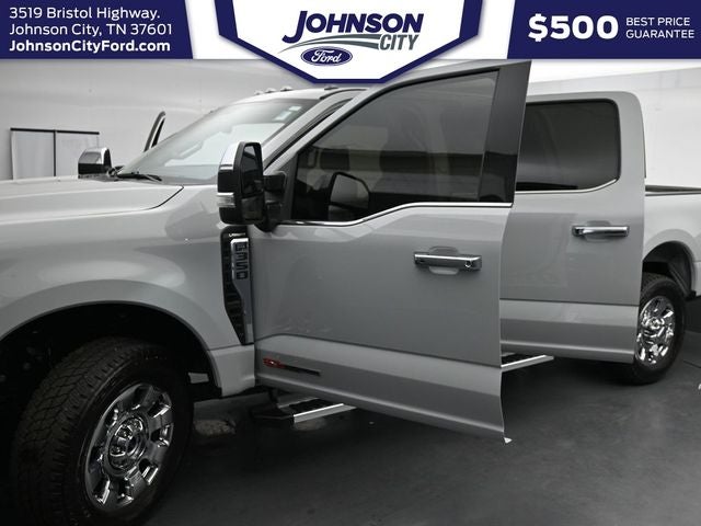2025 Ford F-350SD Lariat
