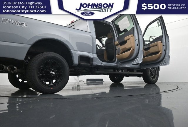2027 Ford F-350SD Lariat