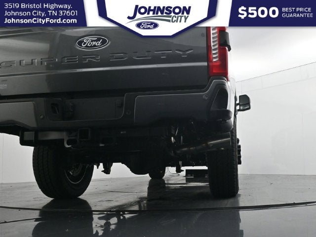 2027 Ford F-350SD Lariat