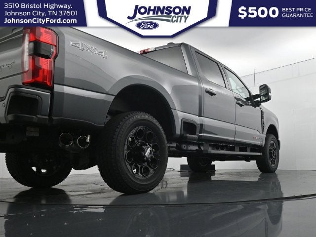 2027 Ford F-350SD Lariat