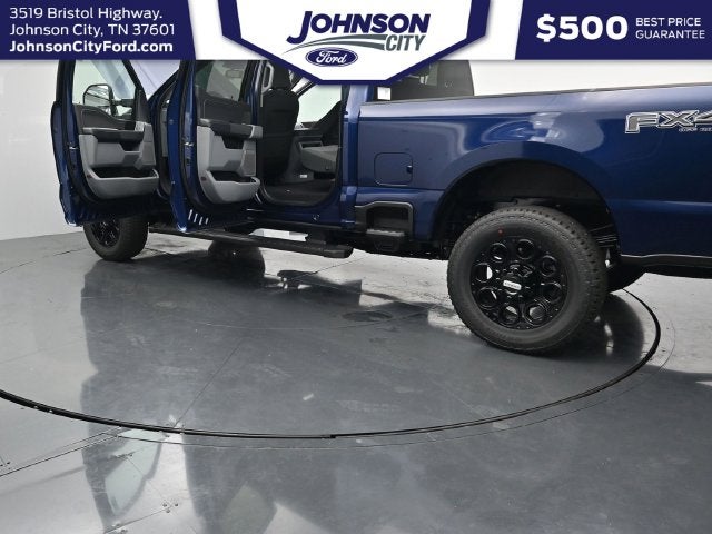 2027 Ford F-350SD XLT