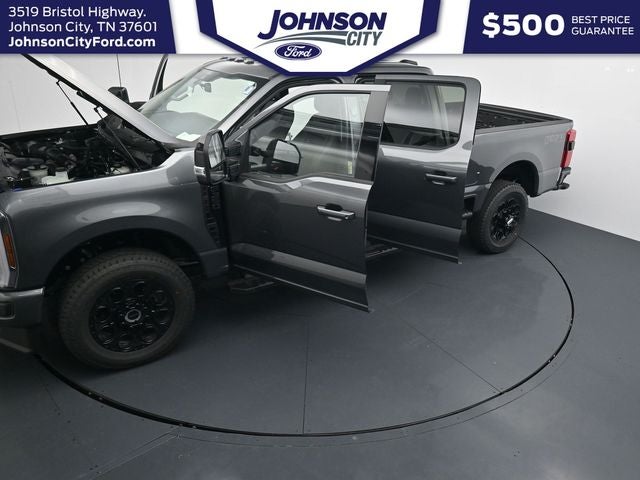 2027 Ford F-350SD Lariat