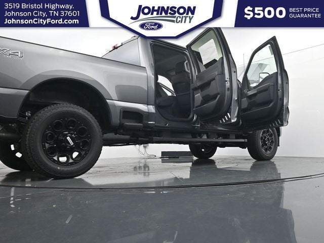 2027 Ford F-350SD Lariat
