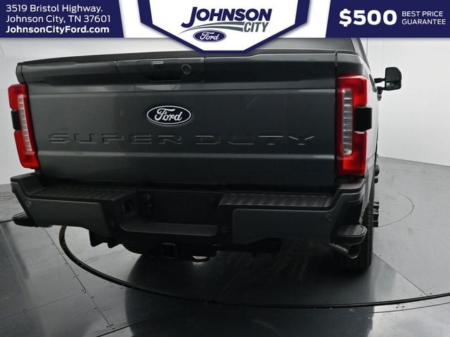 2027 Ford F-350SD Lariat