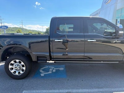 2025 Ford F-350SD Lariat