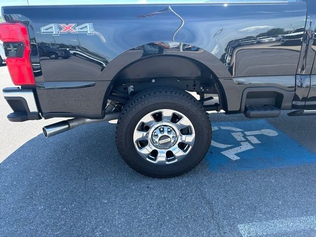 2025 Ford F-350SD Lariat