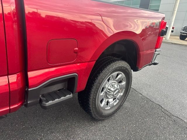 2025 Ford F-350SD Lariat