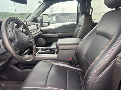 2025 Ford F-350SD Lariat