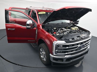 2025 Ford F-350SD Lariat