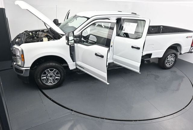 2025 Ford F-350SD XLT