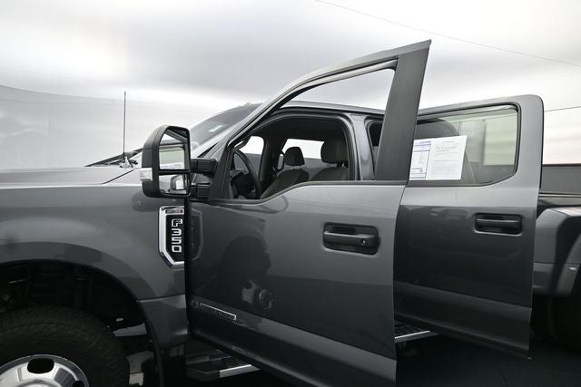 2022 Ford F-350SD XL