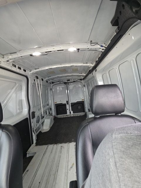 2022 Ford Transit-250 Base