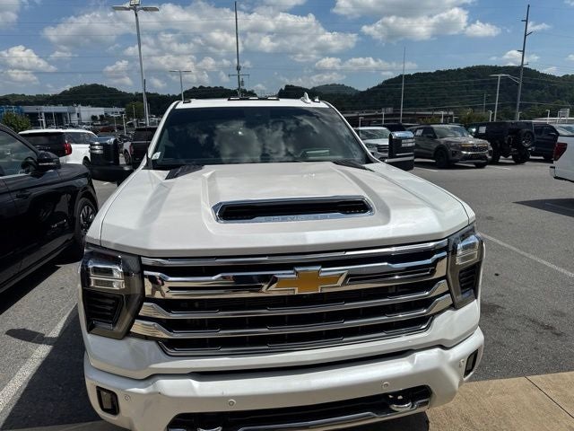 2025 Chevrolet Silverado 3500HD High Country
