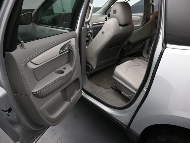 2017 Chevrolet Traverse 2LT