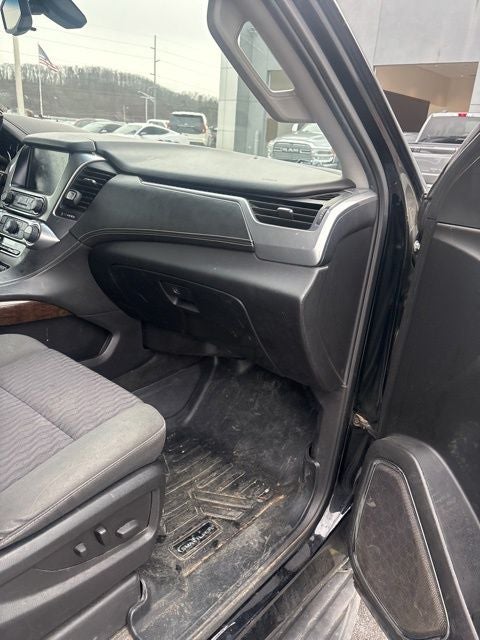 2017 Chevrolet Suburban LS