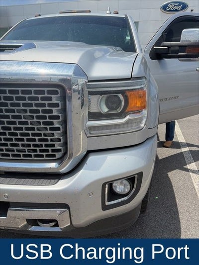 2017 GMC Sierra 3500HD Denali