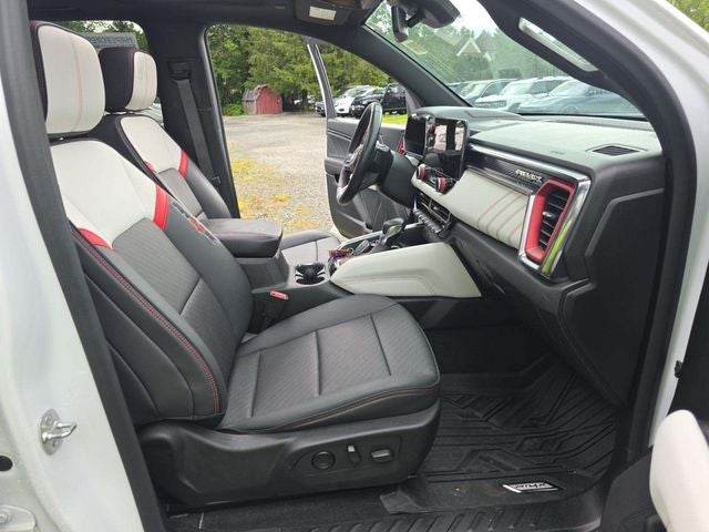 2024 GMC Canyon AT4X