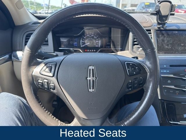2015 Lincoln MKS Base