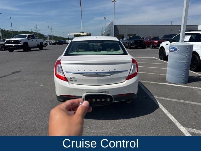 2015 Lincoln MKS Base