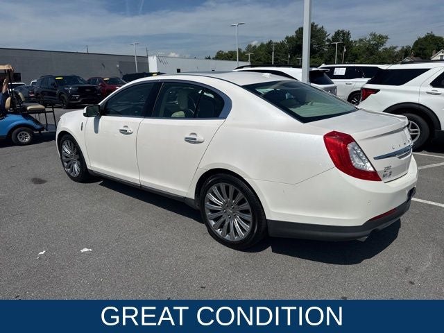 2015 Lincoln MKS Base