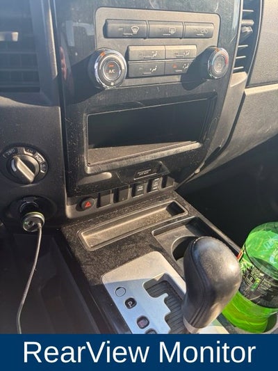 2015 Nissan Titan SV