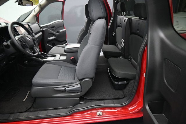 2025 Nissan Frontier S