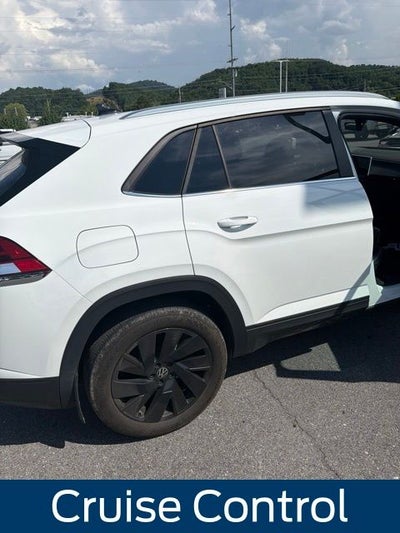 2024 Volkswagen Atlas Cross Sport 2.0T SE w/Technology