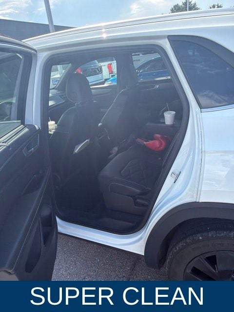 2024 Volkswagen Atlas Cross Sport 2.0T SE w/Technology