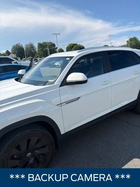 2024 Volkswagen Atlas Cross Sport 2.0T SE w/Technology