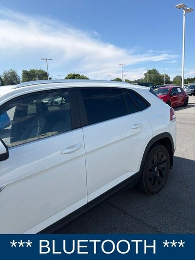 2024 Volkswagen Atlas Cross Sport 2.0T SE w/Technology