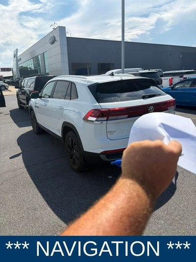 2024 Volkswagen Atlas Cross Sport 2.0T SE w/Technology