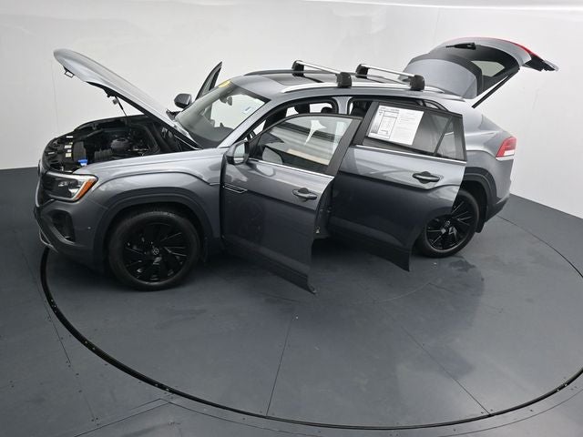 2024 Volkswagen Atlas Cross Sport 2.0T SE w/Technology
