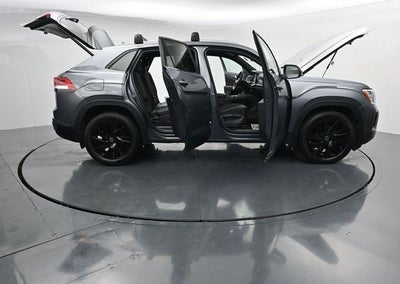 2024 Volkswagen Atlas Cross Sport 2.0T SE w/Technology