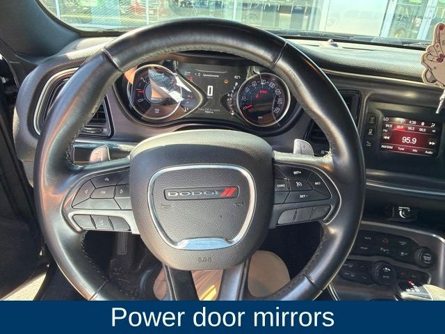 2017 Dodge Challenger SXT