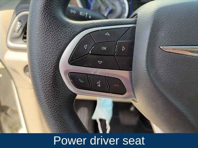 2021 Chrysler Voyager LXI