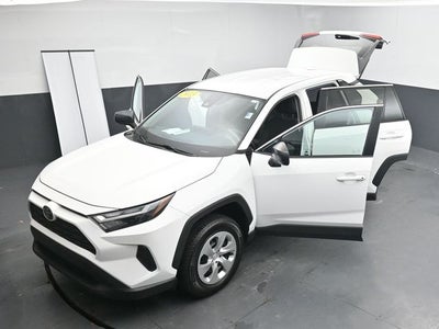 2023 Toyota RAV4 LE