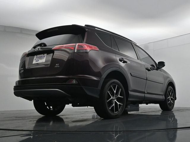 2017 Toyota RAV4 SE