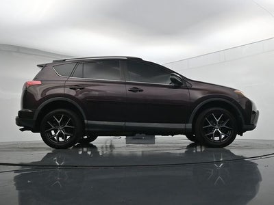 2017 Toyota RAV4 SE