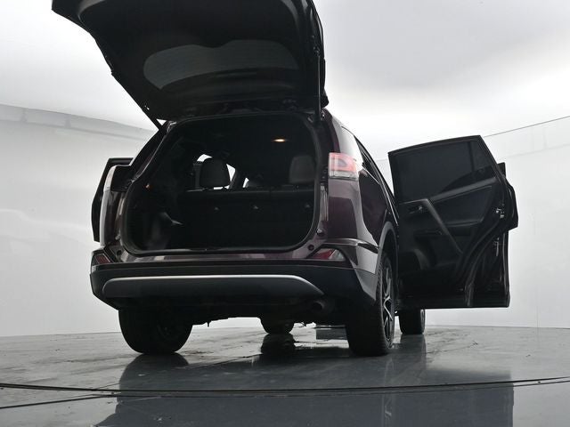 2017 Toyota RAV4 SE