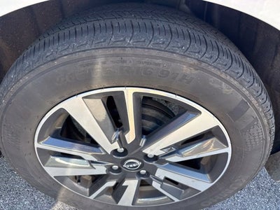 2024 Nissan Versa 1.6 S