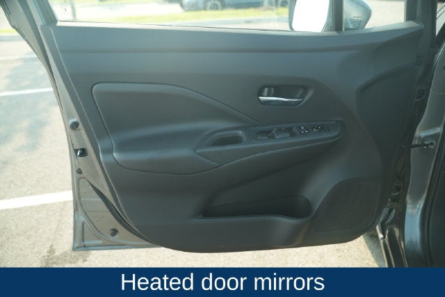 2025 Nissan Versa Sedan SV - Photo 14